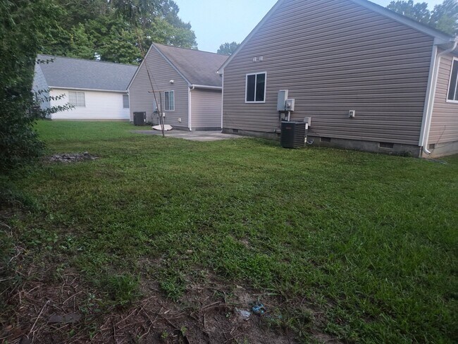 Building Photo - 1706 Hertford St