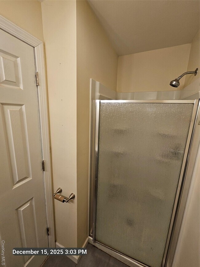 Building Photo - 1 Beech Dr