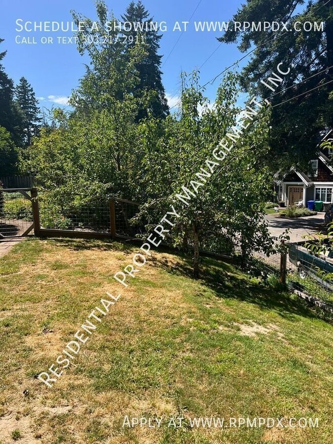 Building Photo - 4512 SW Fairvale Ct