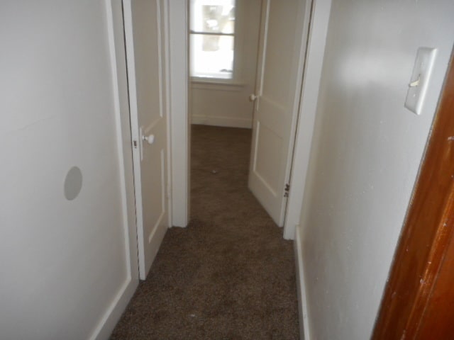 Building Photo - 2 BR House Near Lakeside Park