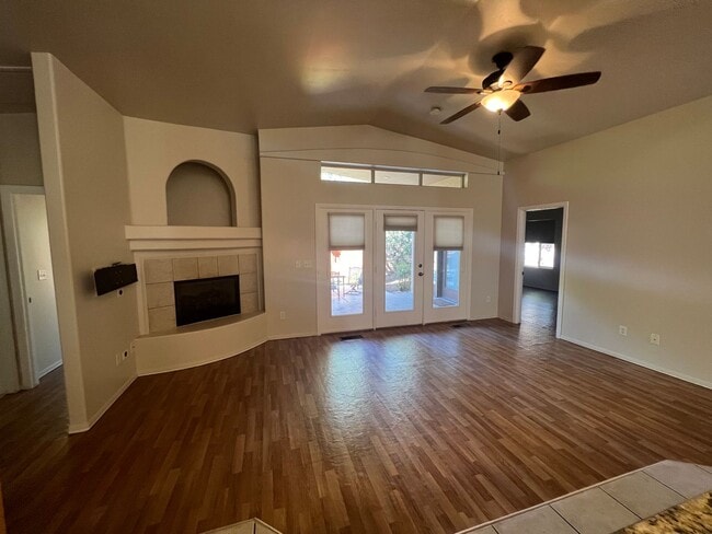 Building Photo - Unfurnished, 1-year long-term rental