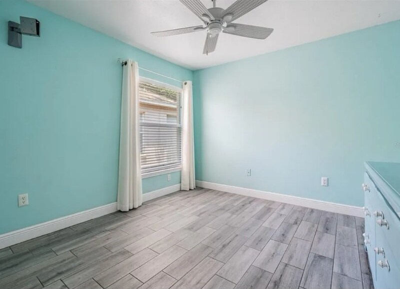 Building Photo - 12813 Kings Lake Dr