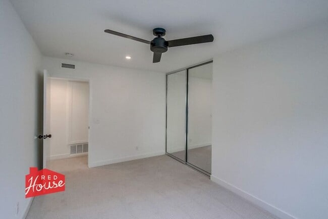 Building Photo - 408 Bristol Rd