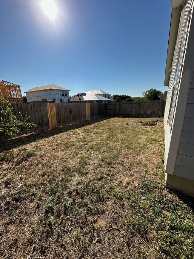 Building Photo - Beautiful home in Converse