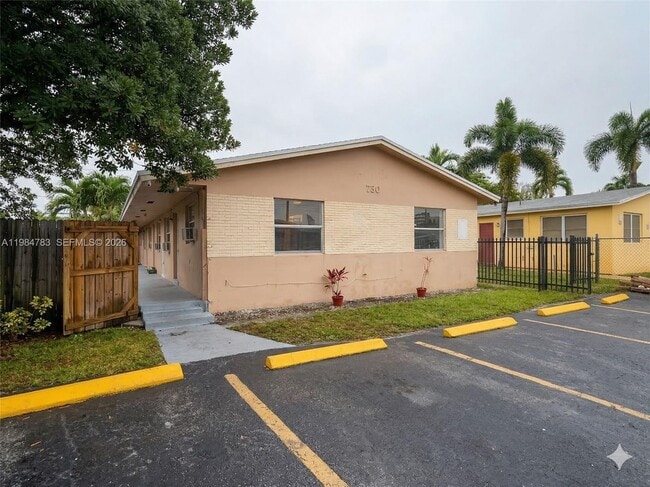 Building Photo - 730 NW 4th Ave