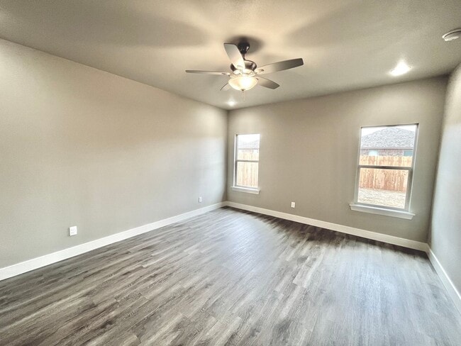 Building Photo - 4bed 2 bath - Frenship ISD