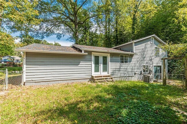 Building Photo - 806 Houndstooth Trail NW