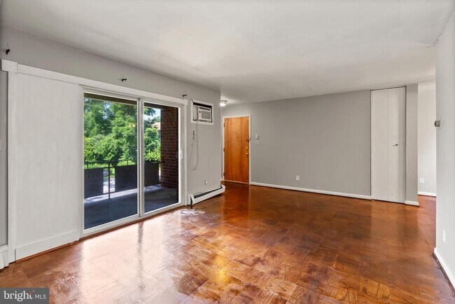 Building Photo - 6511 Brighton Ave