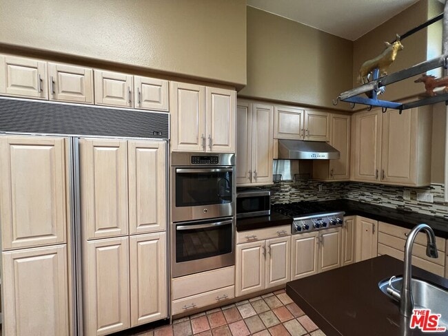 Building Photo - 2357 Brookshire Ln