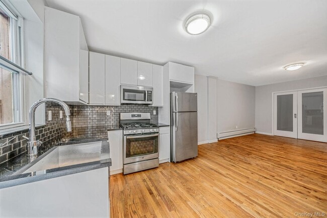 Building Photo - 176A 26