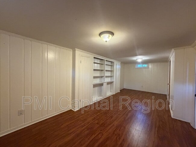 Building Photo - 11303 Dewey Rd