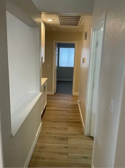 Building Photo - 6088 Bing Cherry Dr