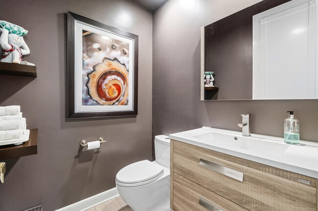 Building Photo - 6213 NW 21st Ct