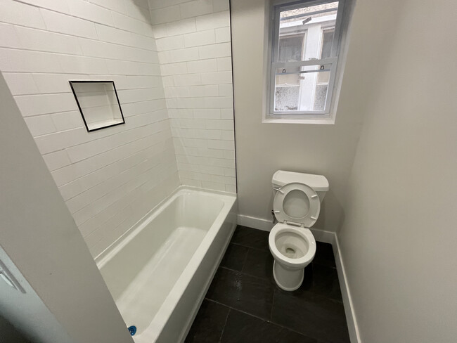 Bathroom 1 - 22 S Yewdall St