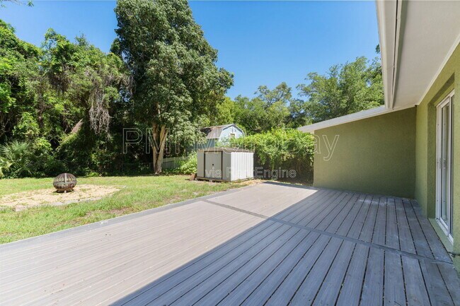 Building Photo - 4939 Woodland Dr