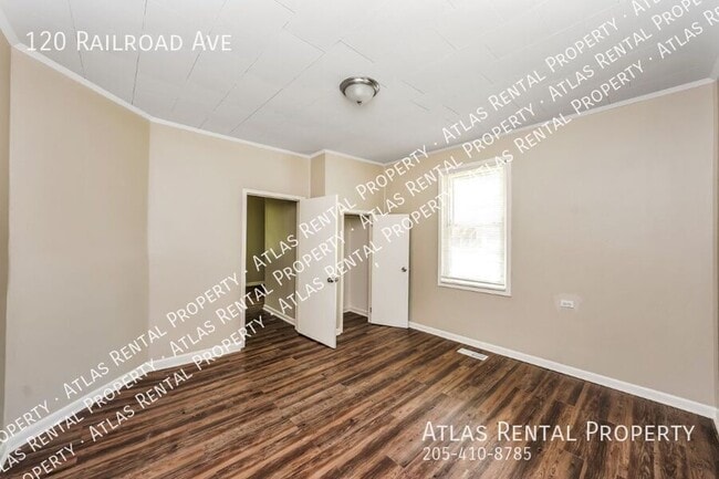 Building Photo - 120 Railroad Ave