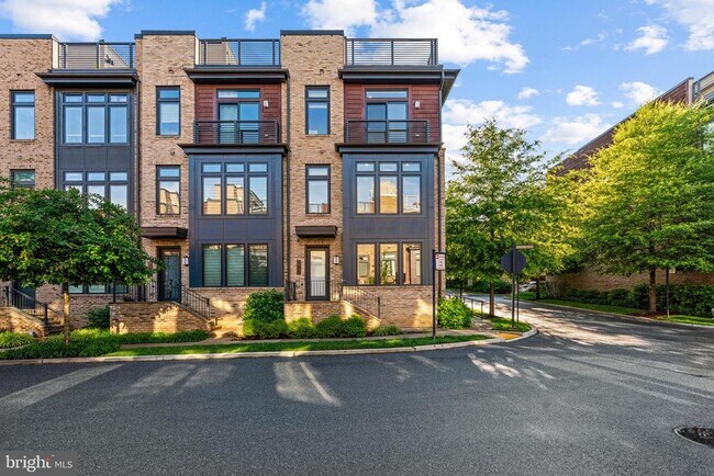 Building Photo - 158 Winsome Cir