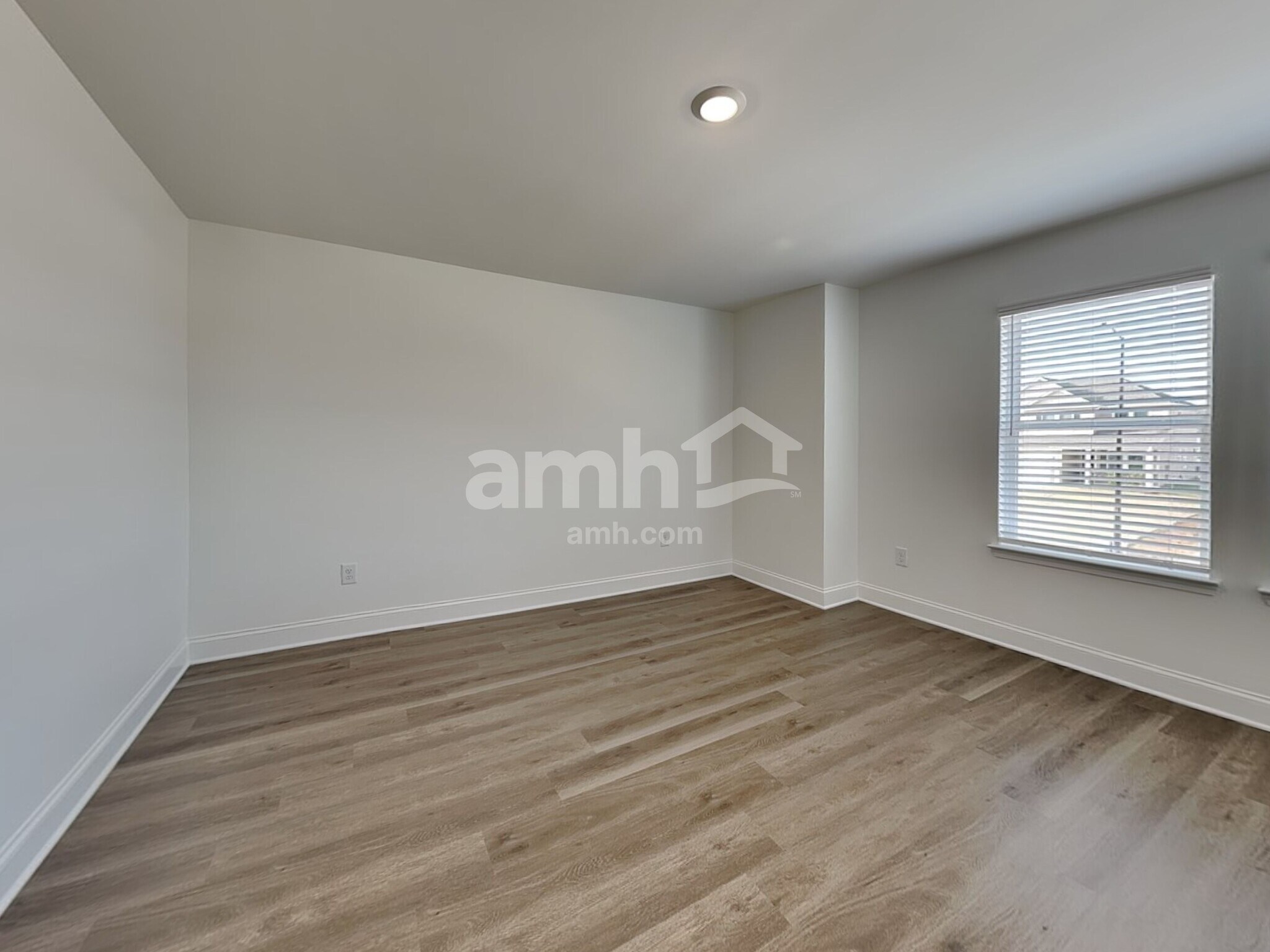 Building Photo - 78 Hickory Ct