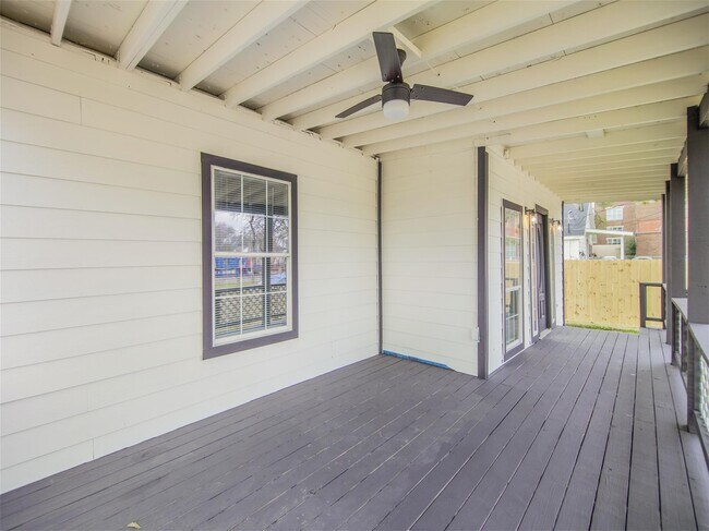 Building Photo - 5108 Clay St