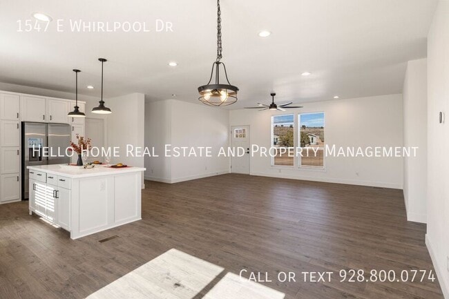 Building Photo - 1547 E Whirlpool Dr