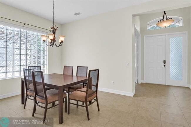 Building Photo - 10903 Rock Springs Terrace
