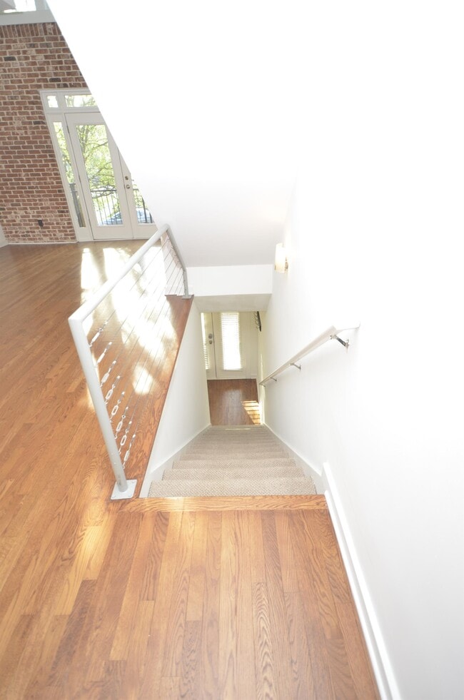 Building Photo - 142 Moreland Ave SE