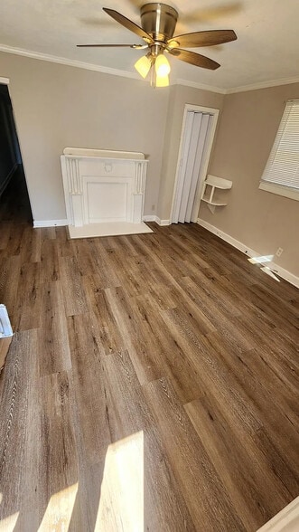 Building Photo - Room in Duplex on M.L.K. Jr Dr SW