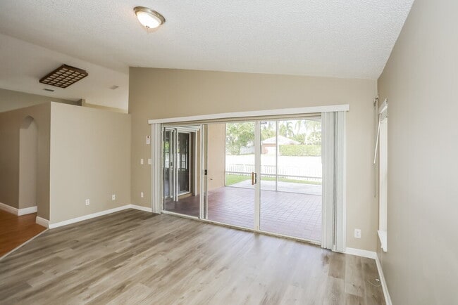 Building Photo - 5262 NW 55th Terrace