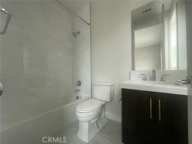 Building Photo - 110 Walworth