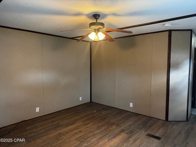 Building Photo - 4216 Barber St