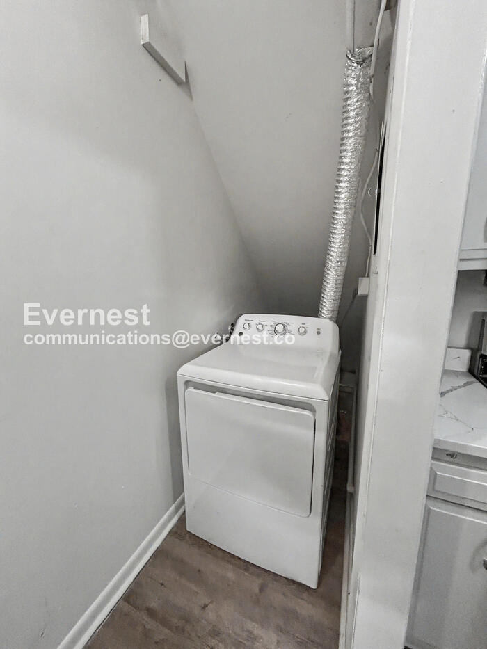 Building Photo - 2723 Reynolds Park Rd