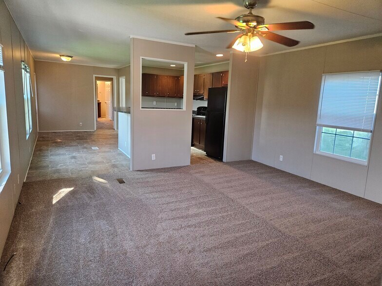 Building Photo - 79 Lynnwood Cir