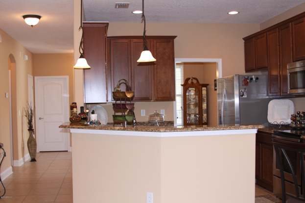 Building Photo - 667 Drysdale Dr