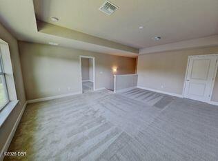 Building Photo - 802 Aldenham Ln