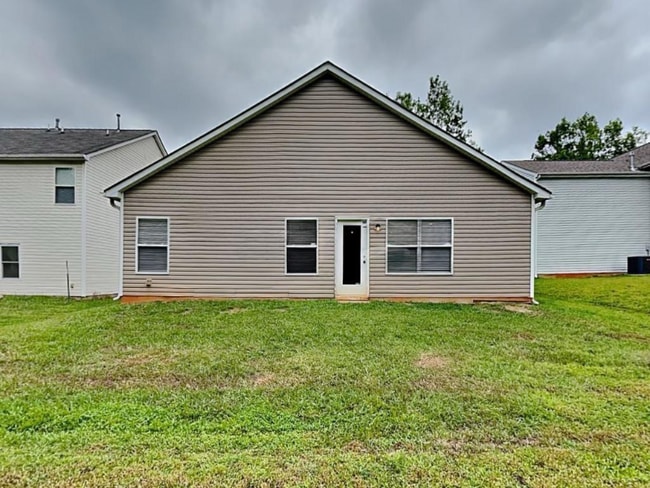 Building Photo - 7423Mary Mary Jo Helms Dr