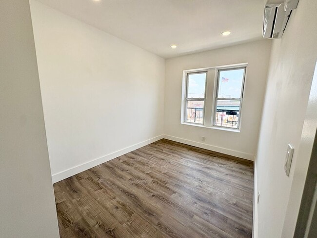 Building Photo - 30 Haddon Ave