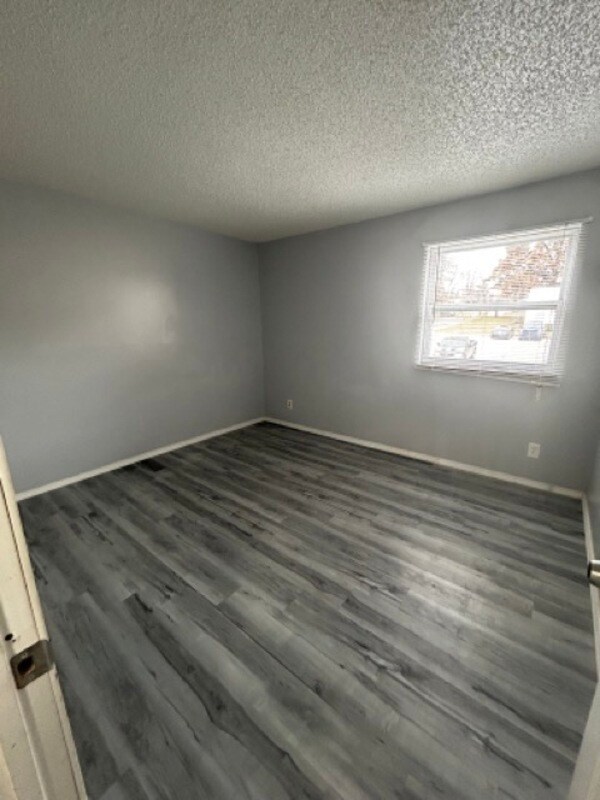 Building Photo - 3309 Wood Ave