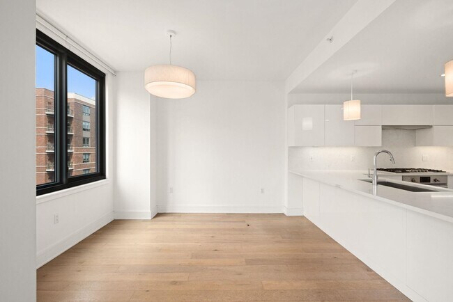 Building Photo - 9 Ave At Port Imperial