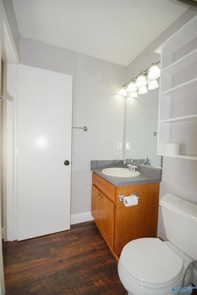 Building Photo - 127 Rebecca Pines Dr