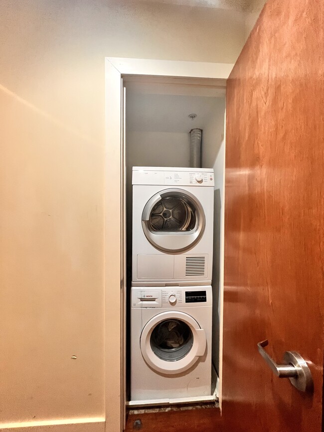 in-unit laundry - 533 Cambridge St