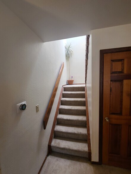 Building Photo - 1451 McArthur Ave