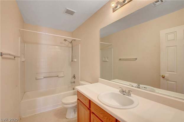 Building Photo - 9291 Hollander Ave