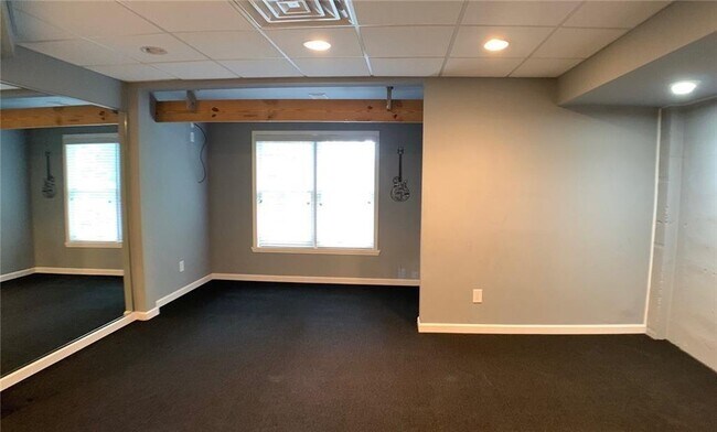 Building Photo - 4925 Kilmersdon Ct