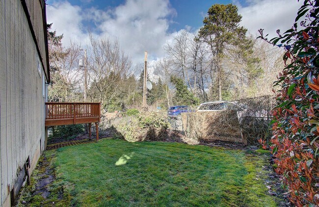 Building Photo - Charming 2-Bedroom Ranch-Style Apartment – Vancouver, WA