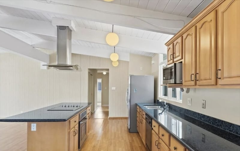 Building Photo - 2085 Sandalwood Ct