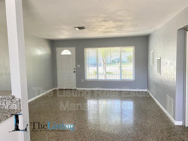 Building Photo - 87 Griggs Ave