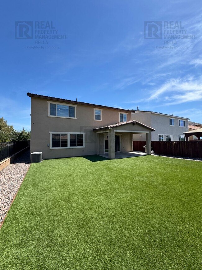 Building Photo - Cul-De-Sac Home in Heritage Lake Featuring Downstairs Bedroom & Bath + Loft