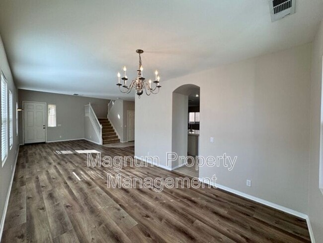 Building Photo - 30906 Crystalaire Dr