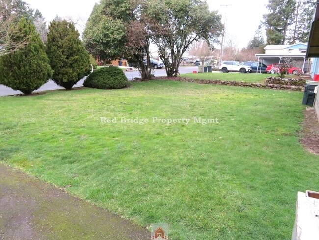 Building Photo - 4580 SW 196th Ave