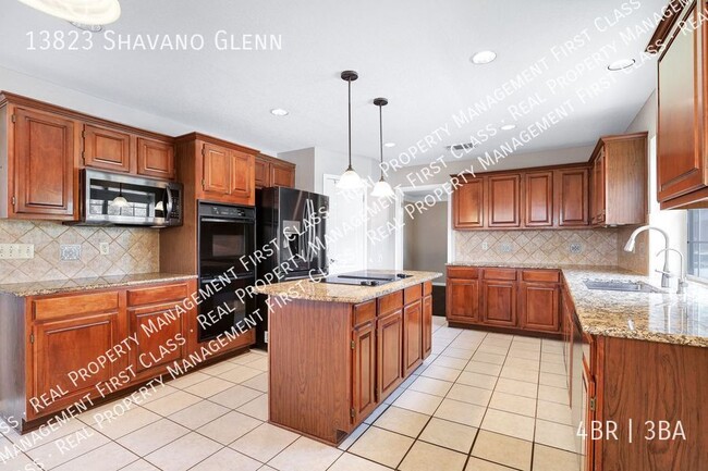 Building Photo - 13823 Shavano Glenn